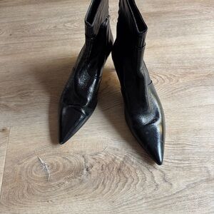 Elegant Black Women's Boots